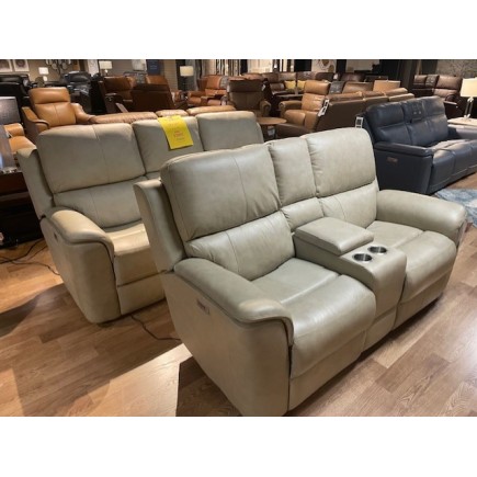 1041 Clearance LOVESEAT 1041 Clearance LOVESEAT