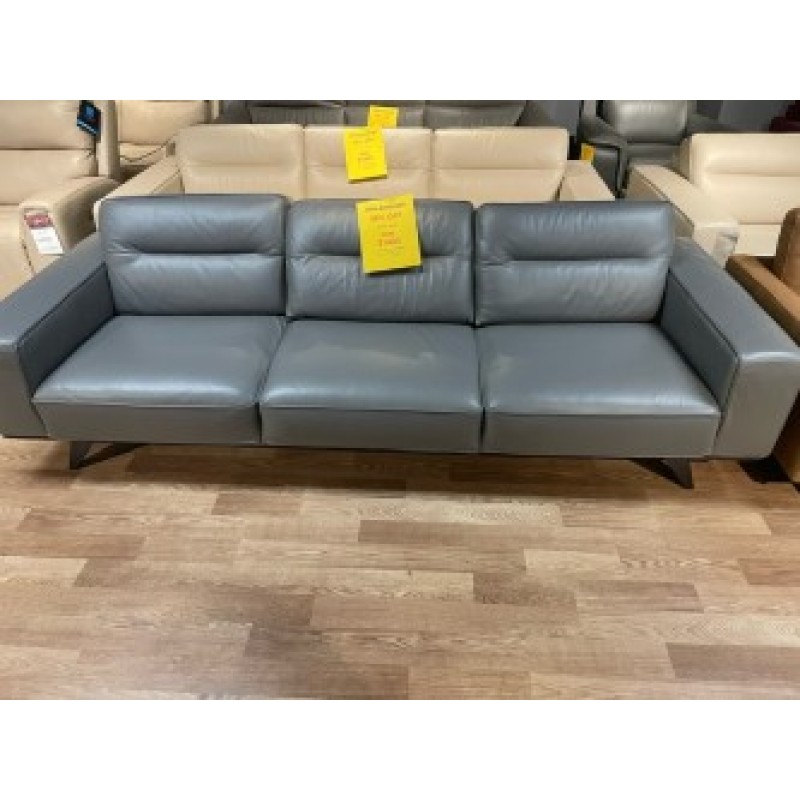 C0064D CLEARANCE SOFA