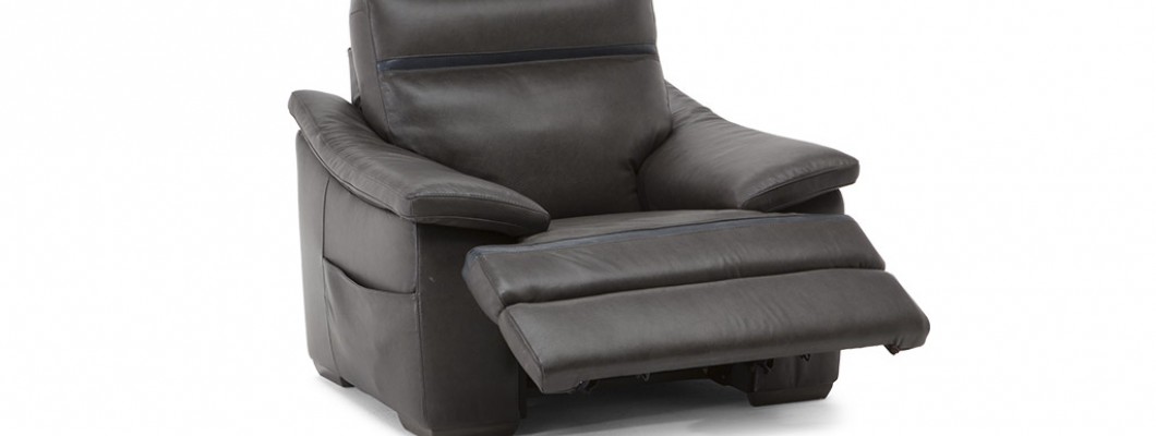 Beautiful Recliners At Peerless Furniture