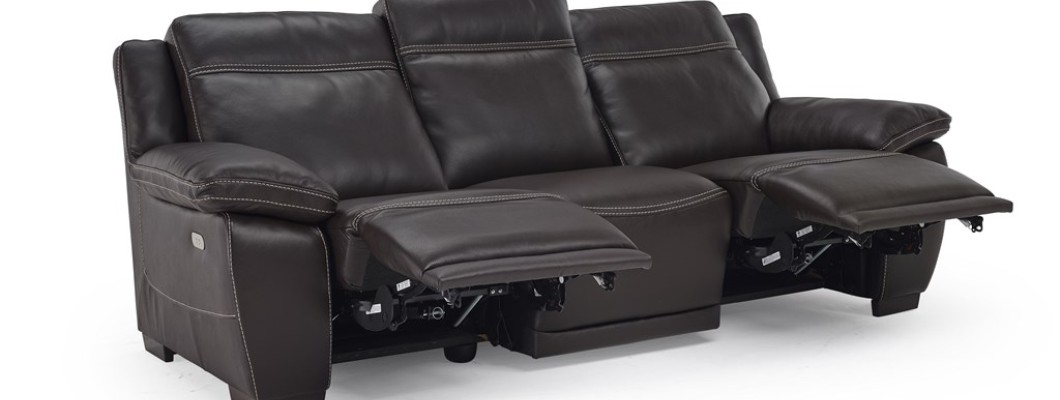 So Many Reclining Options Offered At Peerless Furniture